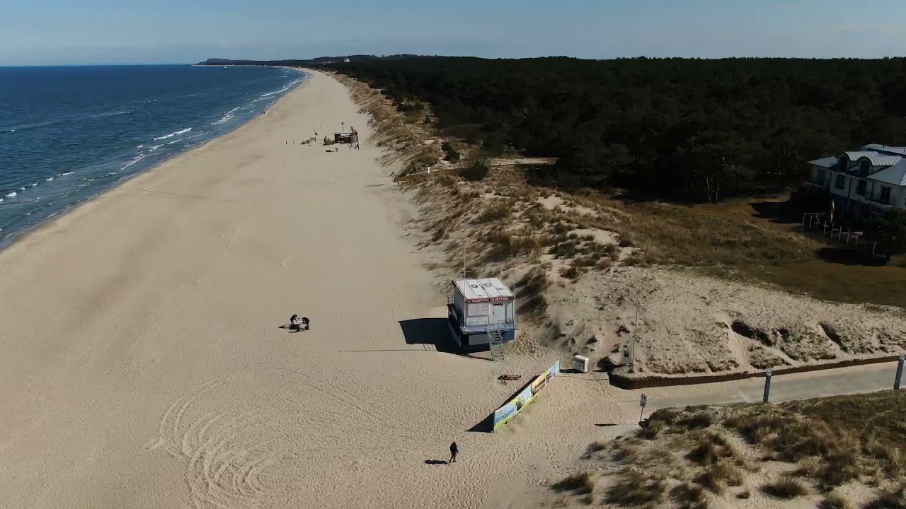 Trassenheide/Usedom Strand Ende April 2021, Flying over