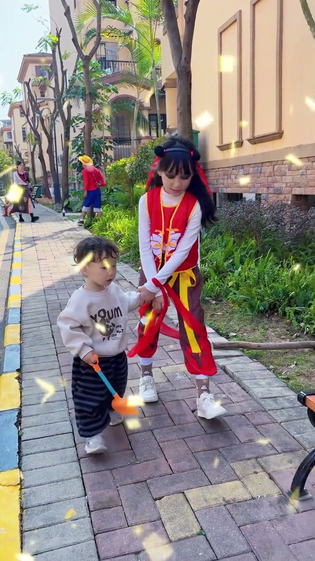 【斗罗大陆】善良的小男孩帮助了受伤的小哪吒，太有爱了吧！#斗罗大陆#唐三小舞 #哪吒