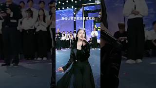 Download Lagu 2026年6月27日21时许在贵州贵阳豆豆758开业二周年庆典直播现场，5位山歌手阿朱、小虎牙、豆豆、高杰、小敏敏《现场编歌互动》！歌手云集，姐妹情深，互动热烈，欢乐气氛搞起来！