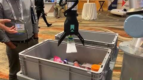 Locus and RightHand Robotics Demonstrate a Mobile and Piece-Picking Robot Collaboration