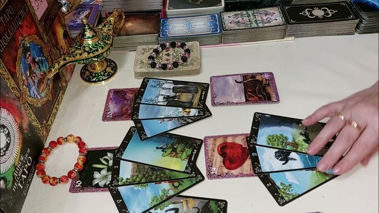 карты гадальные таро. гадалка таролог. таро любовь. гадаю на картах таро. дама таро гадание бесплатное.