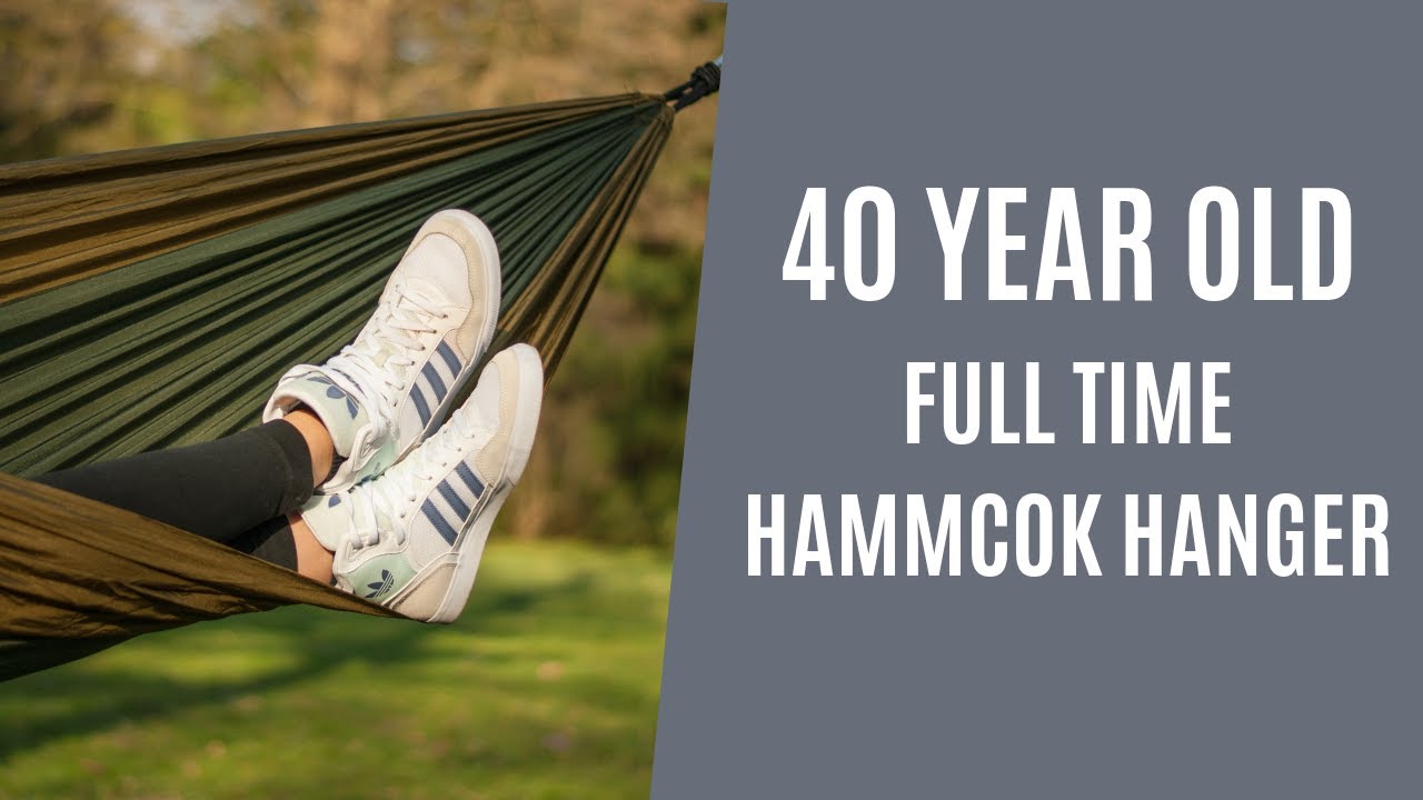 40 Year Old Sleeps In A Hammock Instead Of A Bed For Over A Year +Benefits