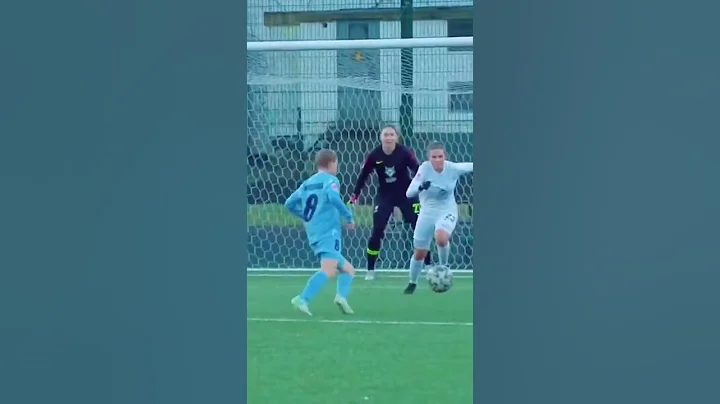 WOMEN FOOTBALL