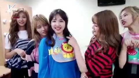 TWICE - Im Nayeon saying I LOVE YOU (so Cute)