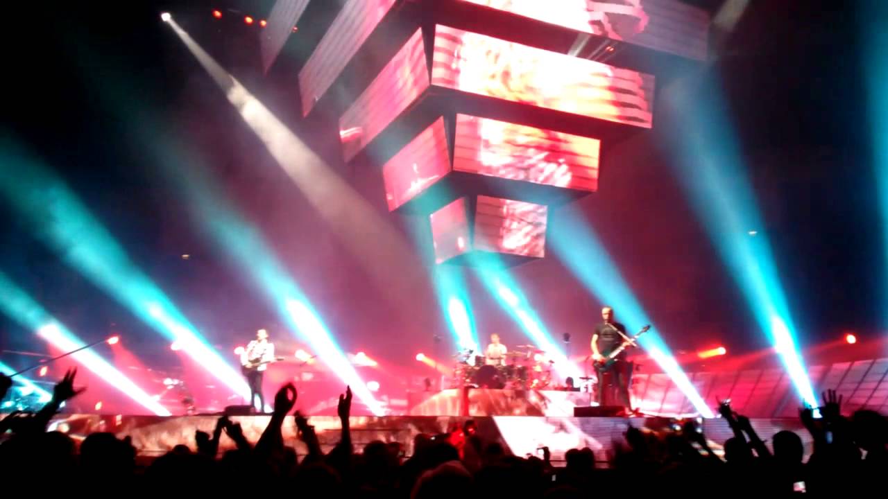 Muse - Time is Running Out (Live at O2 Arena London - 26th Oct 2012 ...