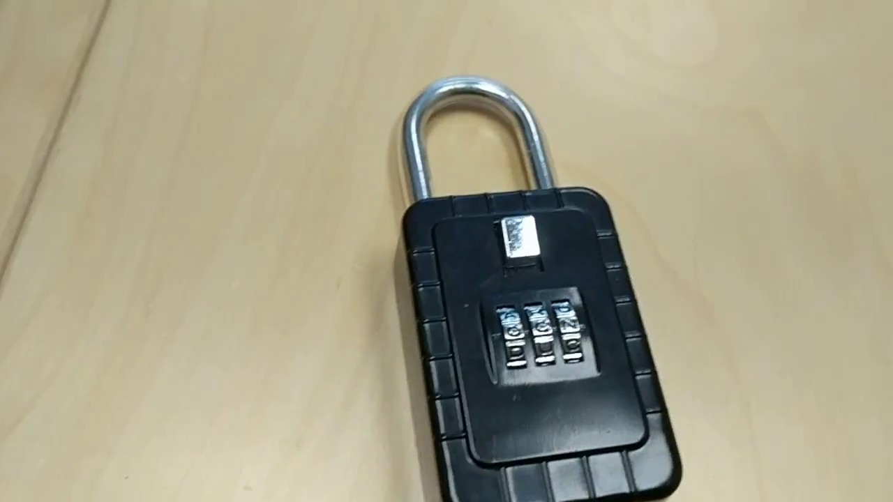 Jaký je kód pro otevření pole Realtor Lock?