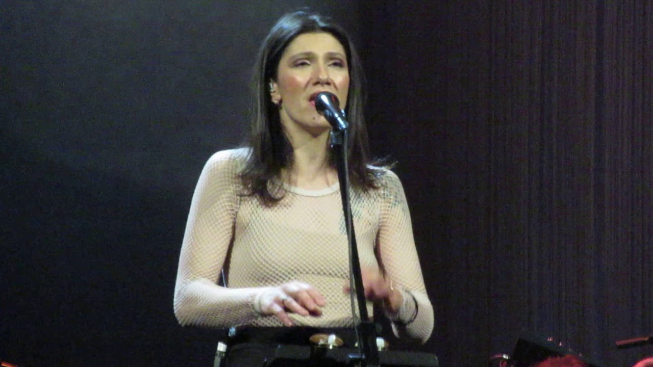 Elisa - Diamonds and Rust @ Diari Aperti Tour - Bologna 2/5/2019 - YouTube