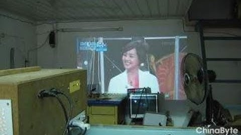 Making HD Film Projector using Smartphone & Shoe Box at Home