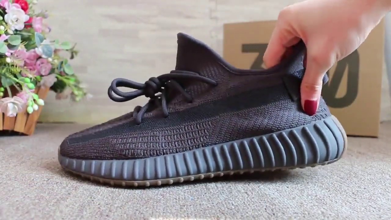 Yeezy Boost 350 V2 Cinder Hoodie Military Green YZ Cap