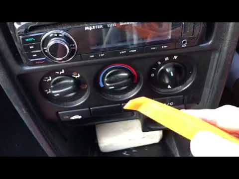 How to replace a 12volt socket or cigarette lighter on a Honda Civic