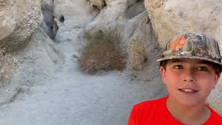 Sand Andreas Fault / Canyon exploring with Red Jeep Tour @DesertAdventuresPS @RedJeepTours