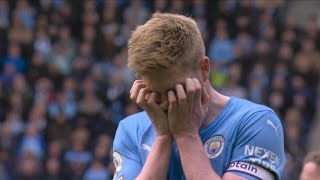 Why does De Bruyne ghost in finals?