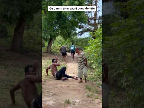 ce gamin a un sacré coup de tête