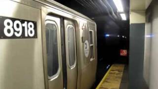 R160S Nancy Arriving At Times Square-42Nd Street