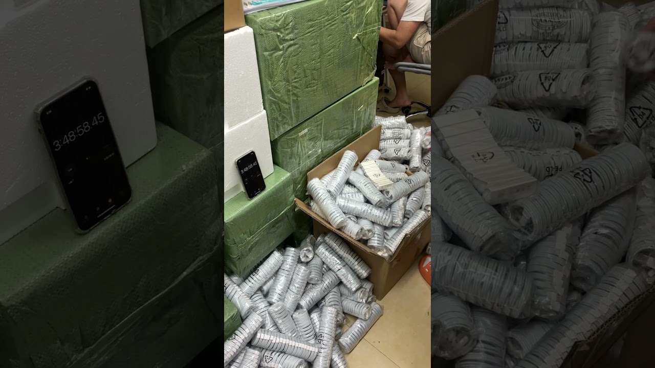 Stable and durable charging cable and Samsung mobile phone housing 