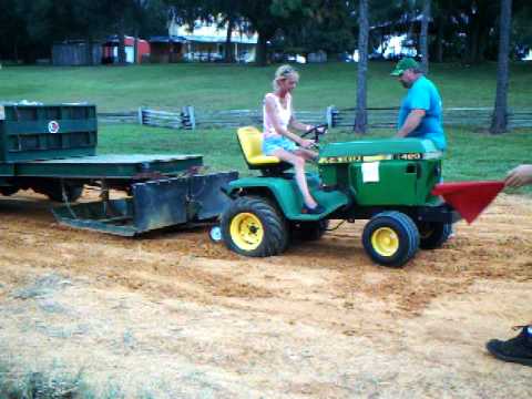 Garden Tractor Pulling The Wife S Second Pull With The John Deere