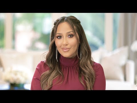 Video: Adrienne Bailon Bekerja Sama Dengan Carefree Untuk Membicarakan Perawatan Feminin