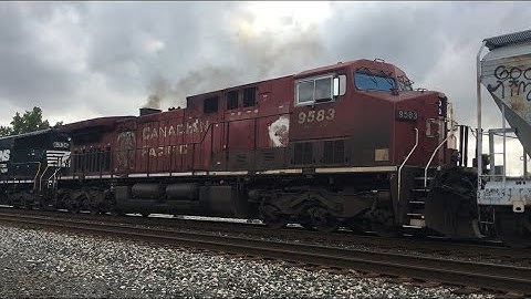*RARE* NS SD40E and CP AC44CW lead CSX K602 @ Ridgefield Park, NJ