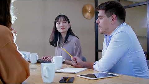 BenQ Wireless Smart Projector for Your Meeting Room EH600