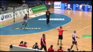 Handball Bleibt Im Lattenkreuz Stecken