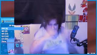 SimpleFlips dancing to Howard the Alien