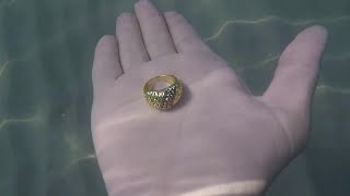 Finding gold with detector at sea