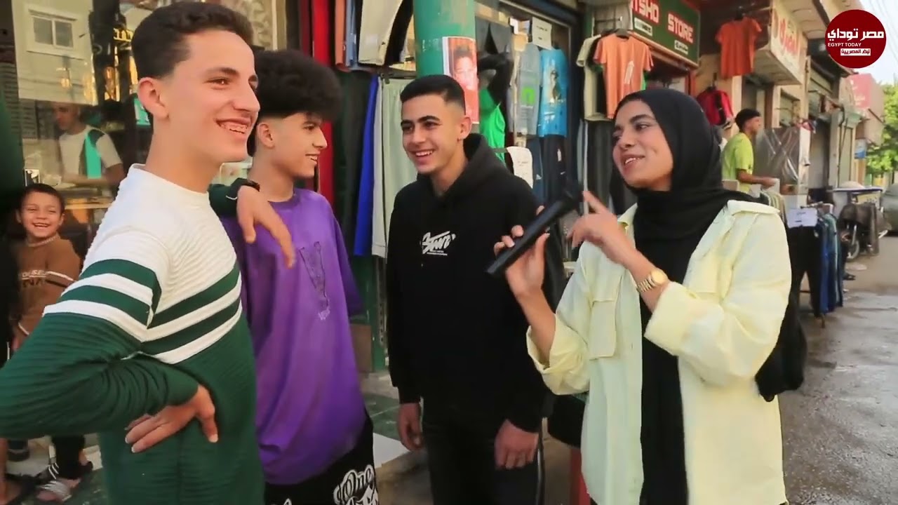 الصحاب ستر وغطا على بعض  أنا وصحابي مع بعض 😂