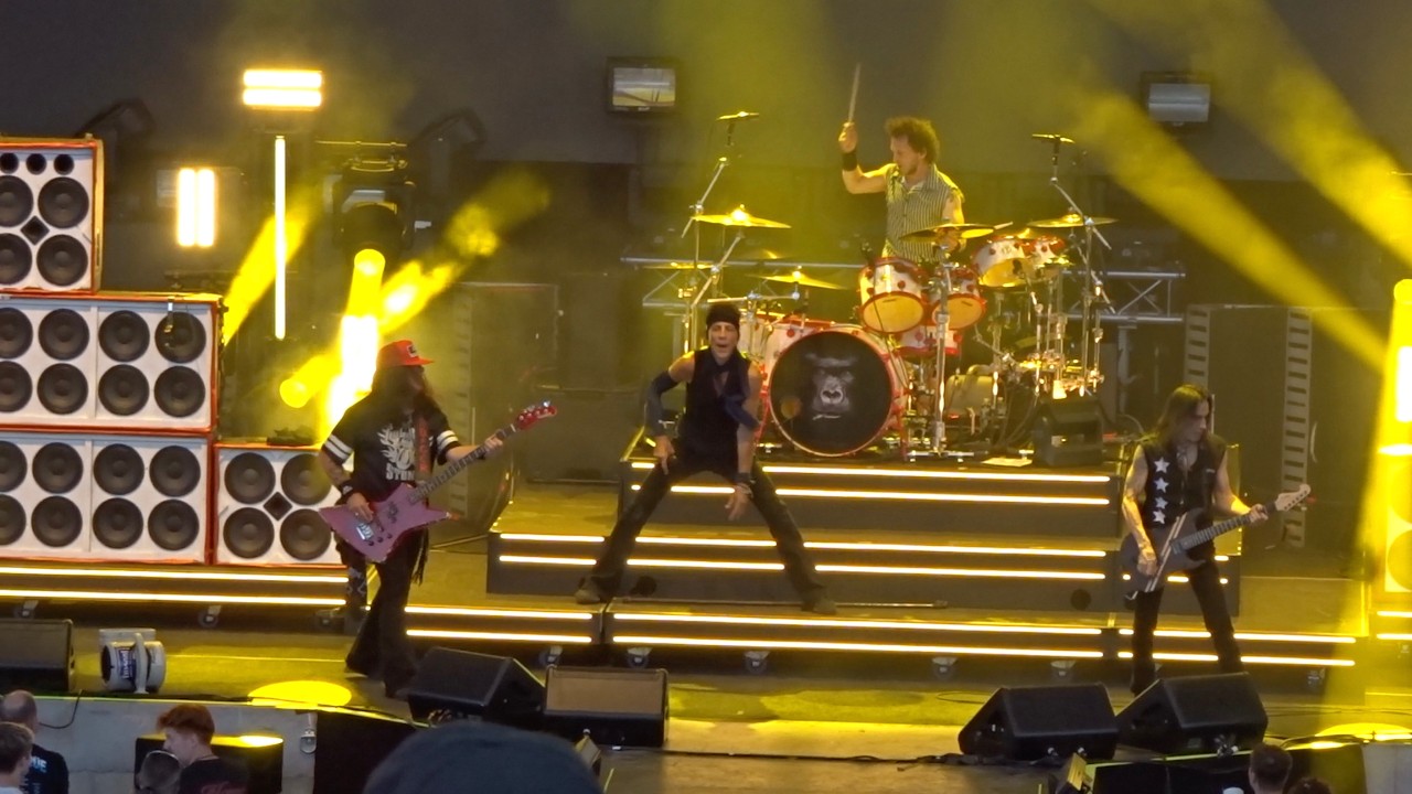EXTREME – Rise (Live) Mystic Lake Amphitheater – Shakopee, Minnesota 21 August 2026 Fan Filmed