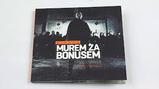 Unboxing: BIAŁAS MUREM ZA BONUSEM
Współpraca: rapunboxing@gmail.com
Płyta została zakupiona przez autora filmu i stanowi część jego kolekcji.
https://www.instagram.com/rapunboxingtv
https://www.facebook.com/rapunboxingtv
Beat: Dj Bart (Mad Crew/Baku Baku Skład)
https://www.mixcloud.com/Dj_Bart/ Unboxing: BIAŁAS MUREM ZA BONUSEM