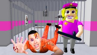 S’ÉCHAPPER DE LA PRISON POUR FILLE DE LA MÉCHANTE POLICIÈRE DANS ROBLOX! (BARRY'S PRISON RUN)