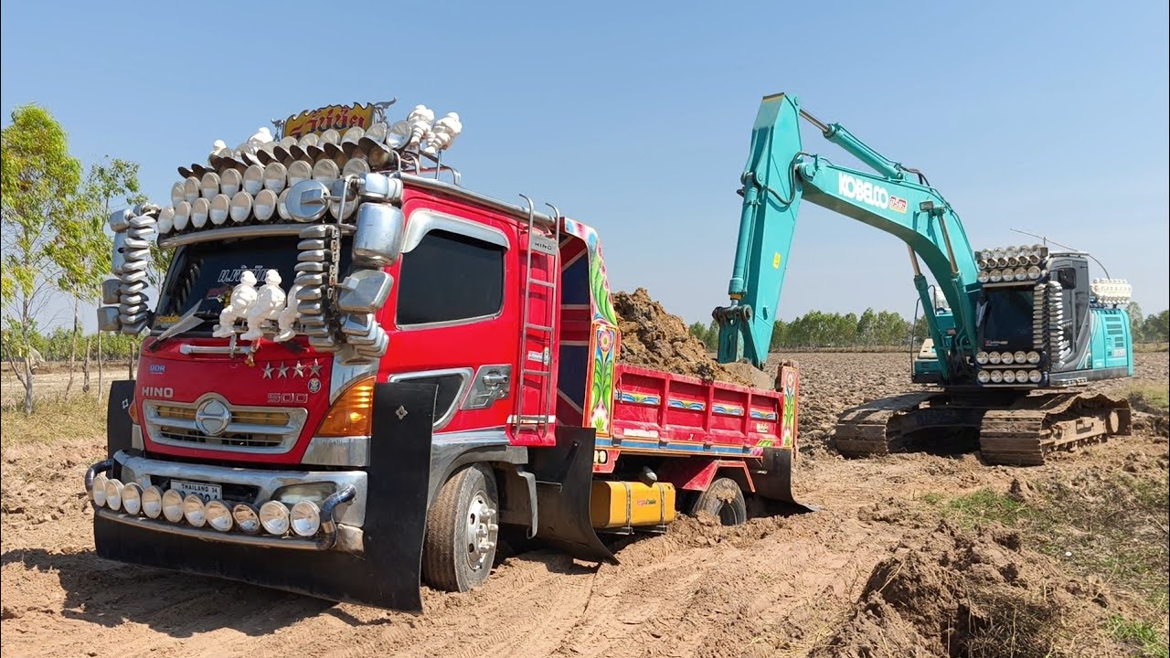 ติดหล่มหนัก!! เที่ยวแรกวุ่นเลยน.พันนิภา ขุดสระเก่าเอาดินไปถมที่