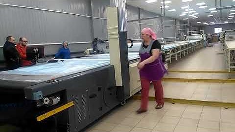 Richpeace Automatic Spreading and Cutting Machine running at customer