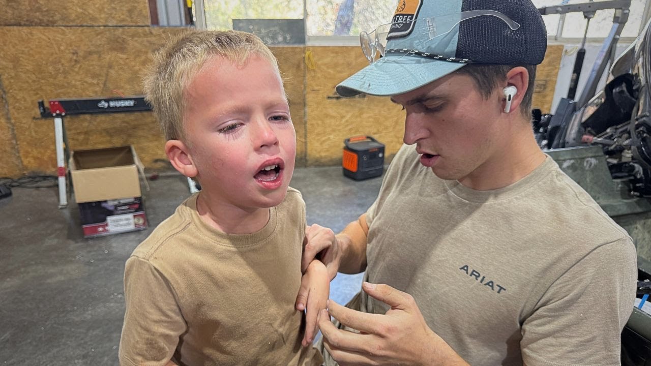 Иногда наши друзья причиняют нам боль.