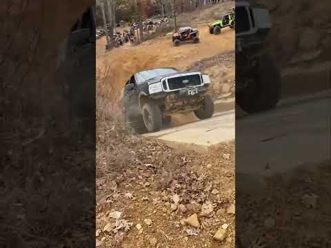 Ford excursion Offroading
