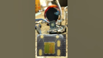 what is inside in sim card #simcard #inside #tech #micro #zoom #pakistan