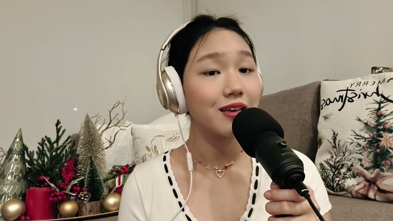 White Christmas ( cover by Lottie ) 