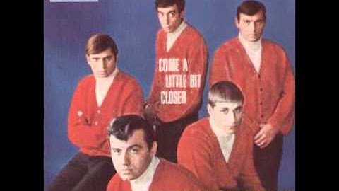 Cage the elephant come a little closer обложка. Come a little closer перевод. Coming closer ноты. Come a little bit. Come a little bit.