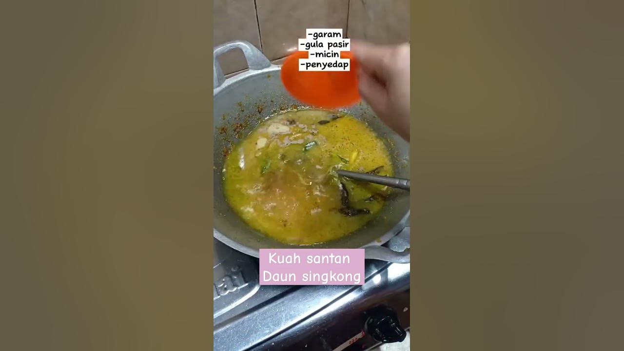 kuah santan daun singkong yang enak bgt.#masakanrumahan #short #daunsingkong #menusimple #menuharian