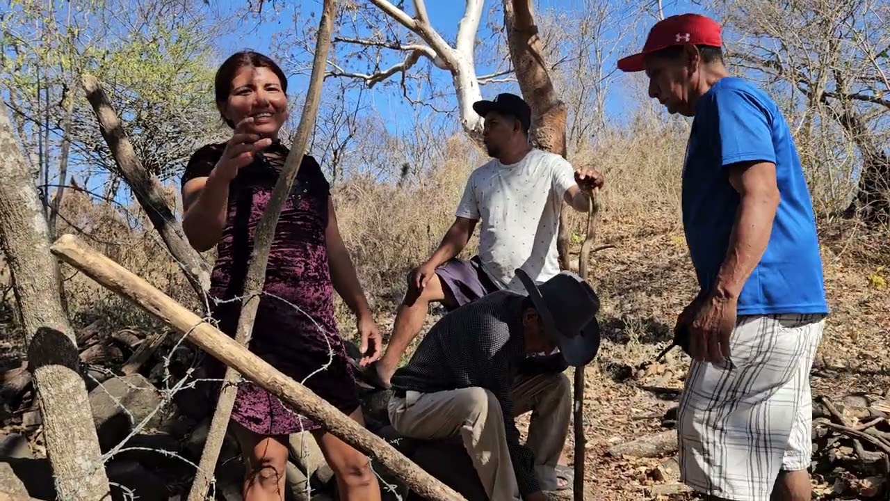 yegaron los meros  amigos de santos  siempre con alegría