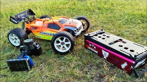 Losi 8 Truggy engine tuning before HobbyKing LIVE UK event