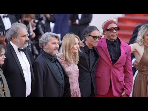 Vanessa Paradis, Samuel Benchetrit And More On The Red Carpet In Cannes