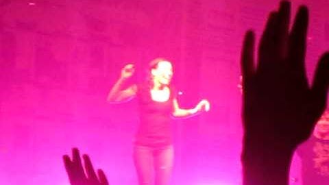 Matt & Kim Finale Live @ The Vic, Chicago, 6/26/11