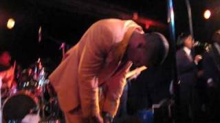 Raphael Saadiq Live Performance, 'Get Involved,' 9.1.08