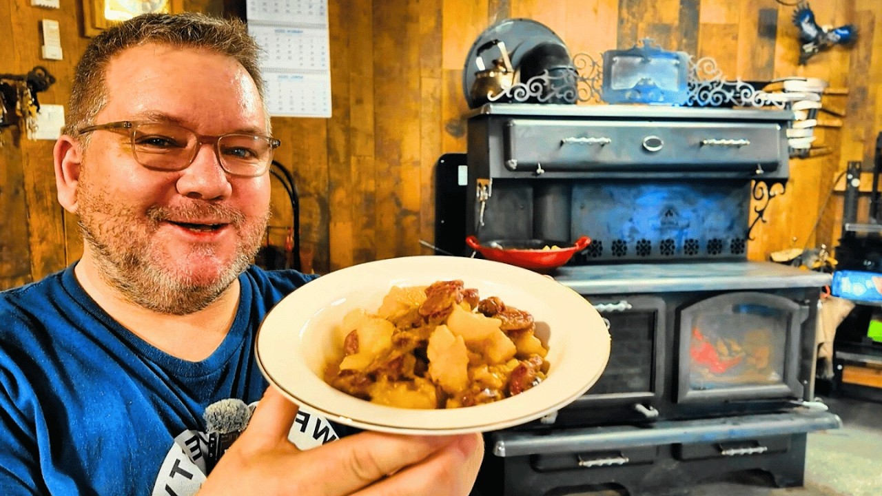 Traditional Newfie Fried Potatoes | Wood Stove Cooking