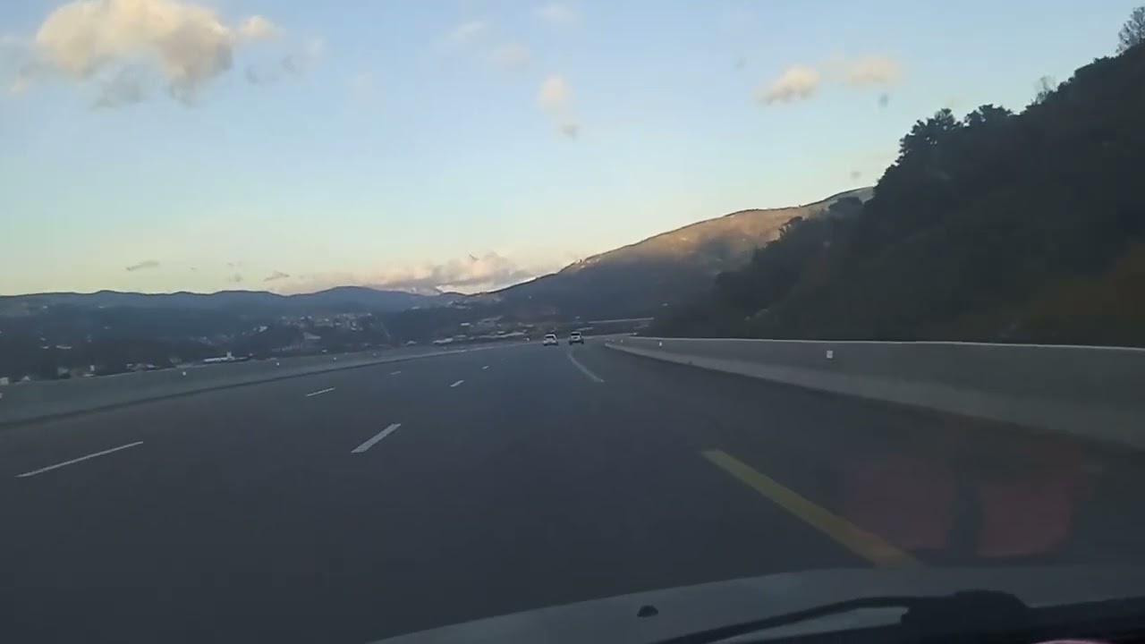 Hanifi Khelaf. Pénétrante Béjaïa Tronçon Sidi Aïch. Échappées belles sur l'autoroute.