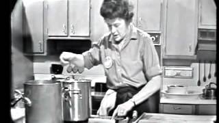 S06 E18 - Julia Child, The French Chef - Bouillabaisse a la Marseillaise