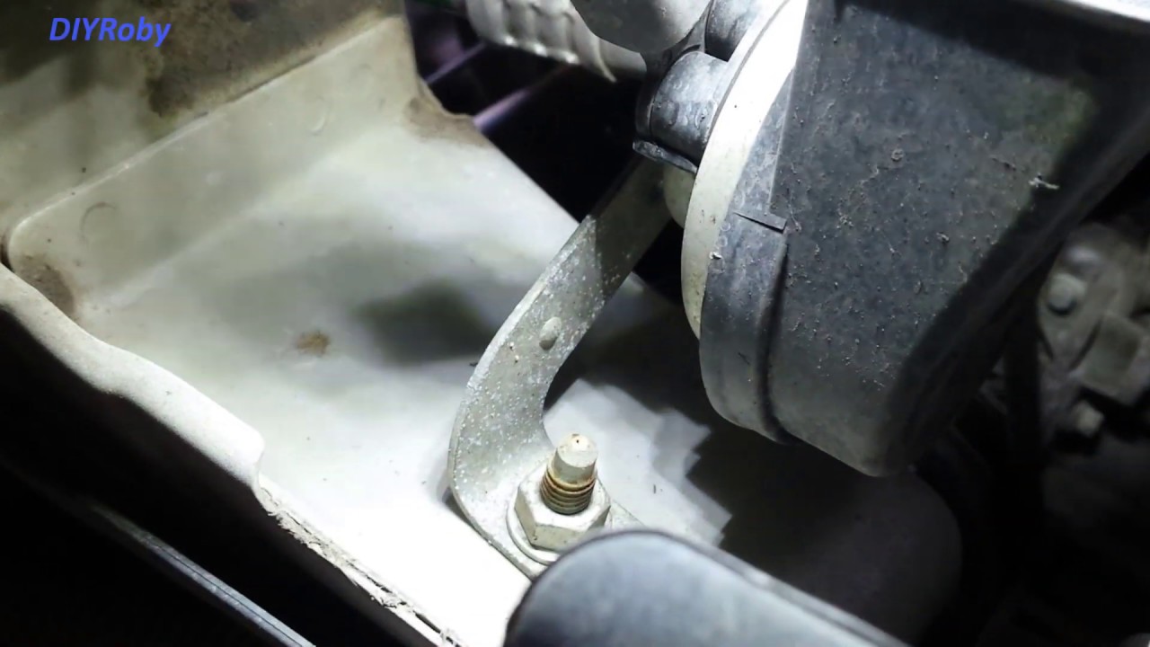 Opel Vauxhall Meriva B Horn Alarm Clakson Signal Location. Here is