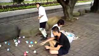 1010530國華如如泰泰丟紙球.MP4