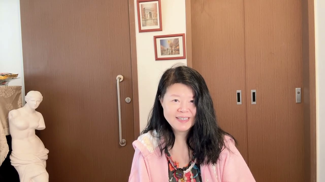 Giant Spring Roll Bao Bing