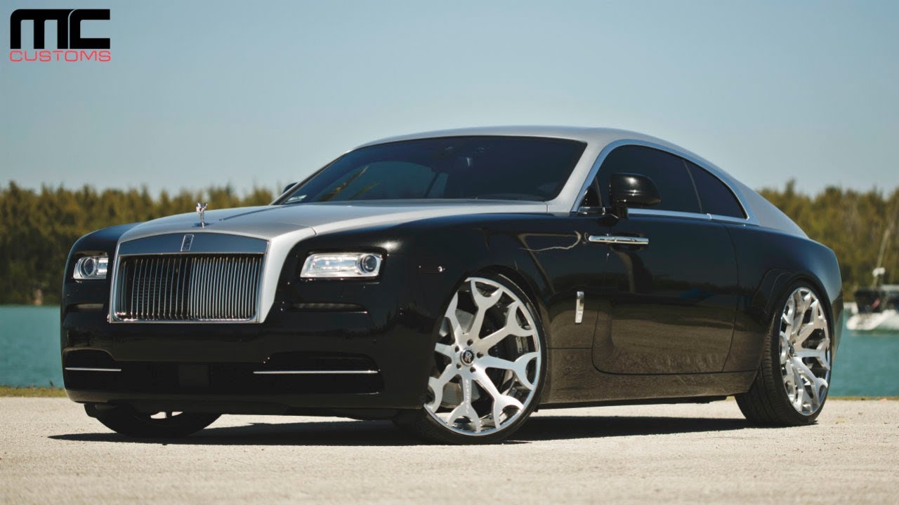 rolls royce wraith 
